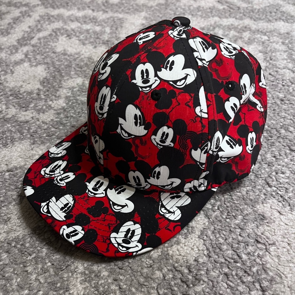 New Disney Mickey Mouse Baseball Hat Cap Adult Adjustable Black Red White.